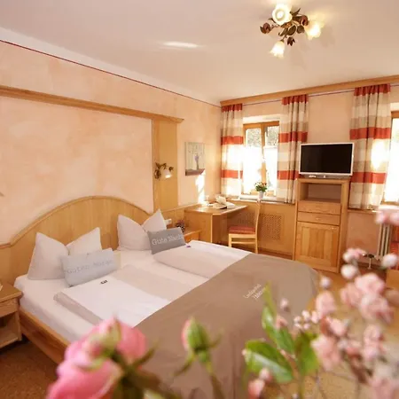 Huberwirt Gmbh Hotel *